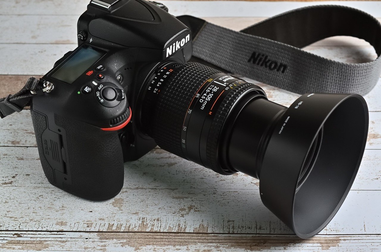 秋の始まり、古めのズームレンズで。Nikon Ai AF Zoom Nikkor 28