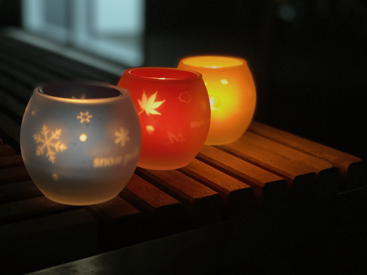 ギフトとしても人気のAmazon.co.jp限定発売「キャンドル ホルダー」の