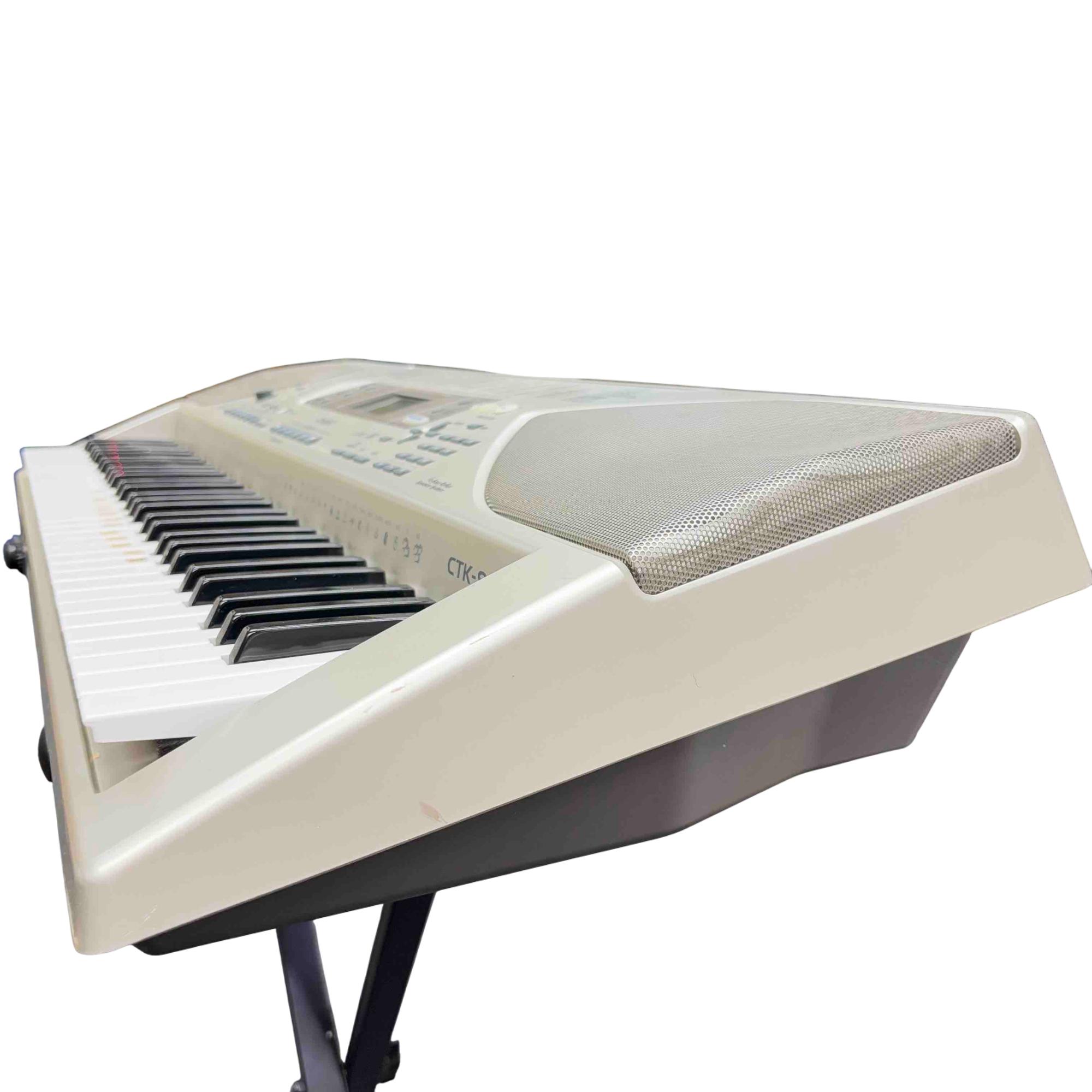 Casio CTK-900 61-Key Electronic Keyboard - Local Pickup Only