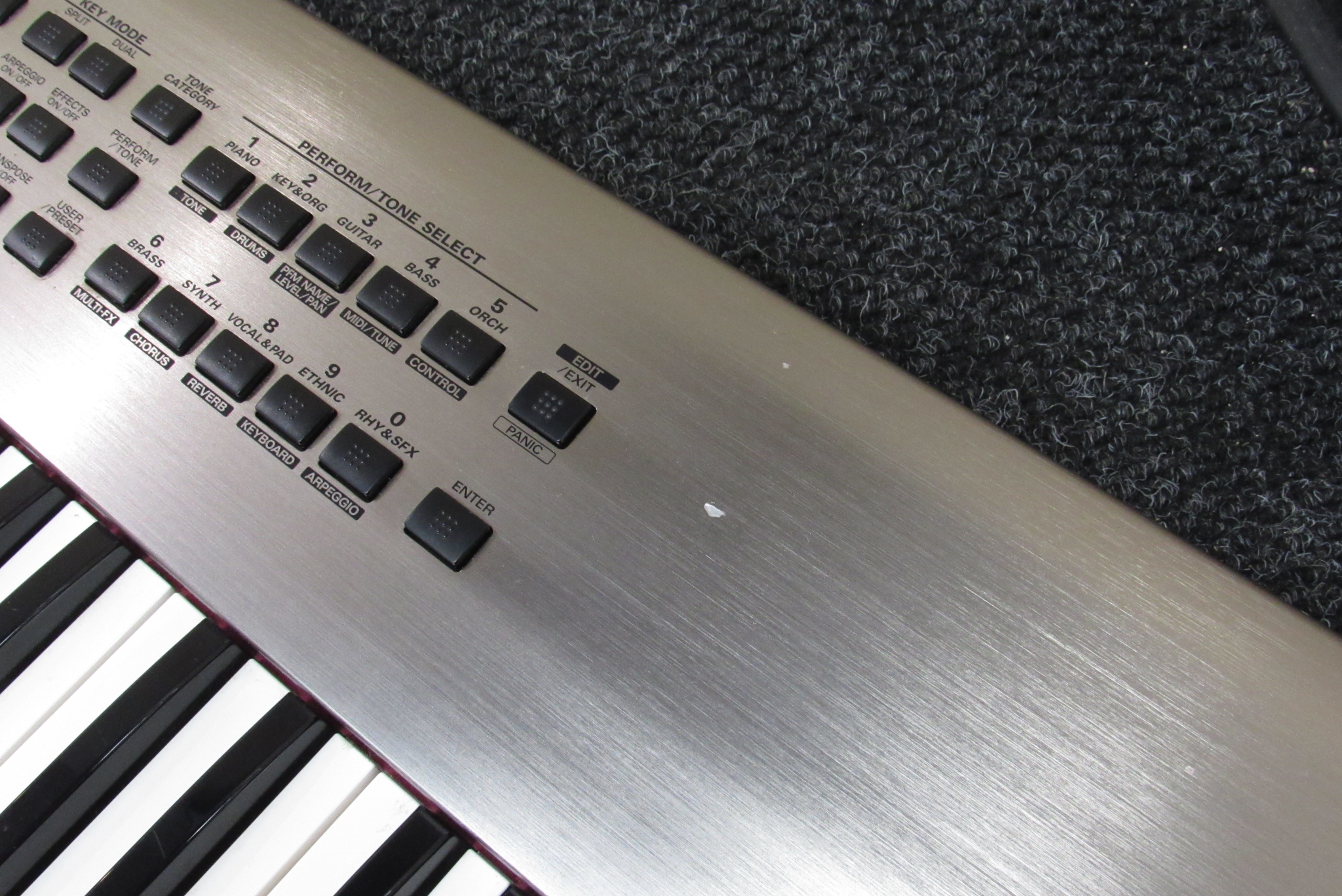 Roland RS-9 88-Key 64-Voice Keyboard Synthesizer - Local Pick-Up Only