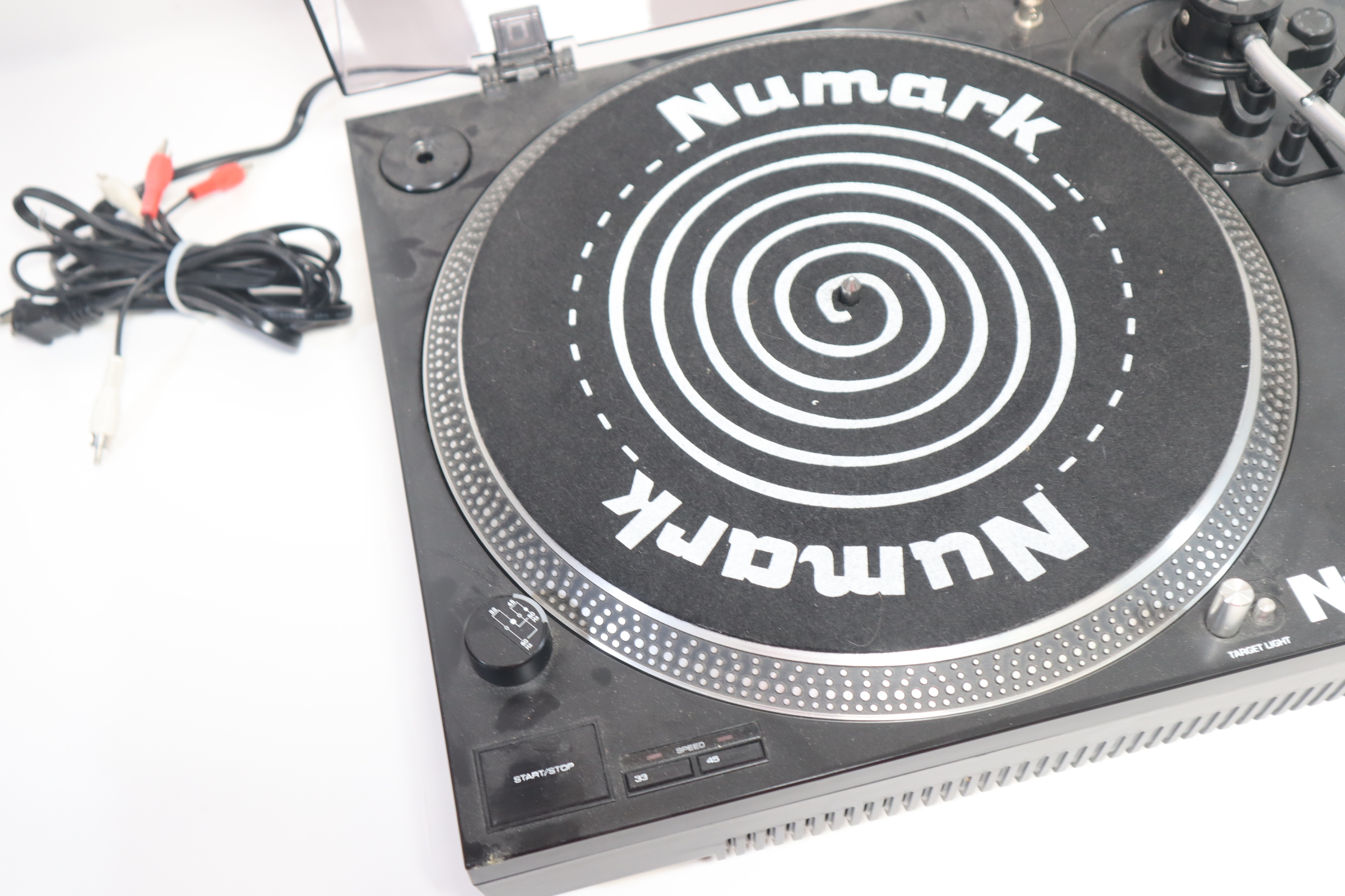 Numark TT-1910 Black Direct Drive Turntable 5830