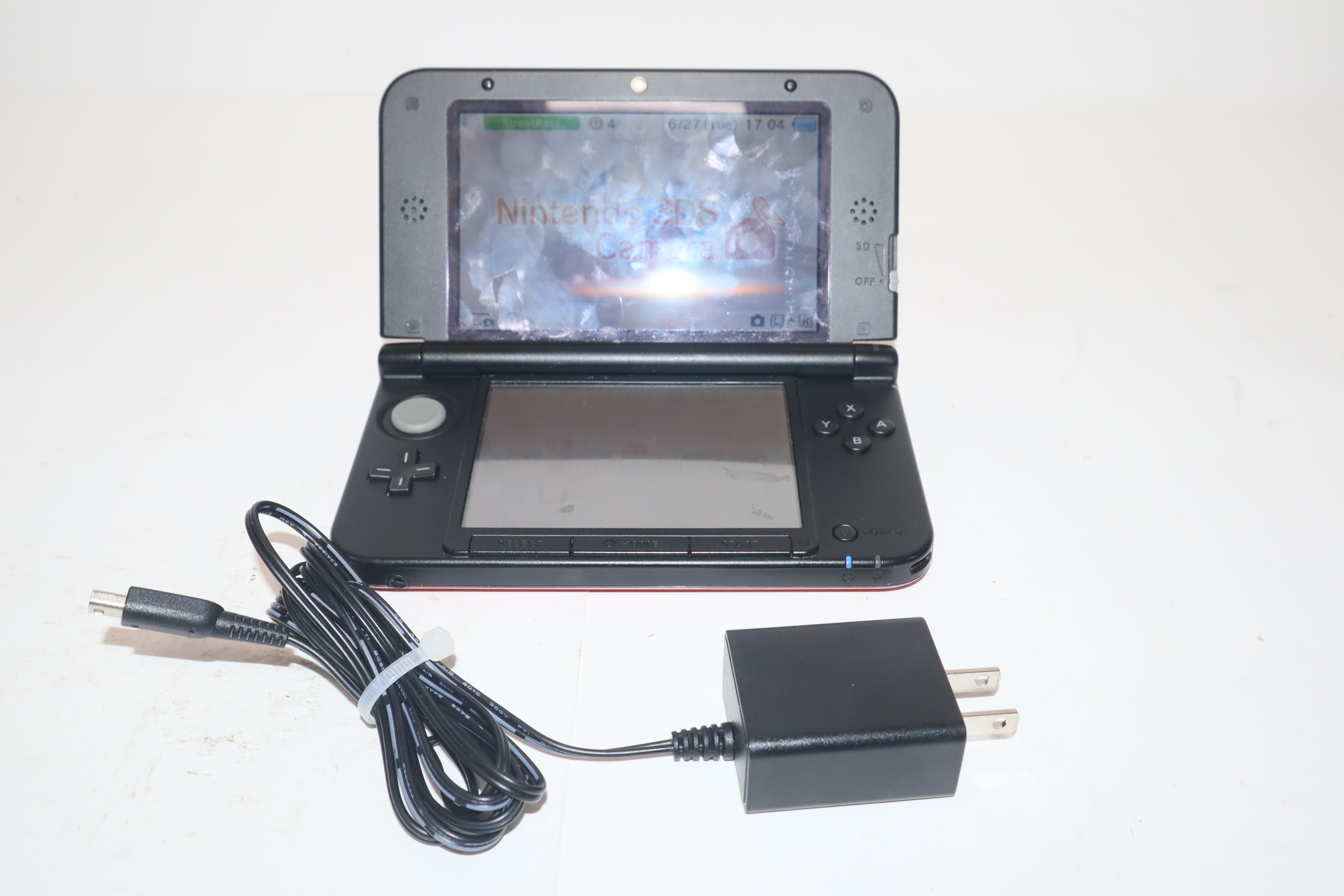 Nintendo SPR-001 Red 3DS XL Older Model Wi-Fi Able Handheld Gaming