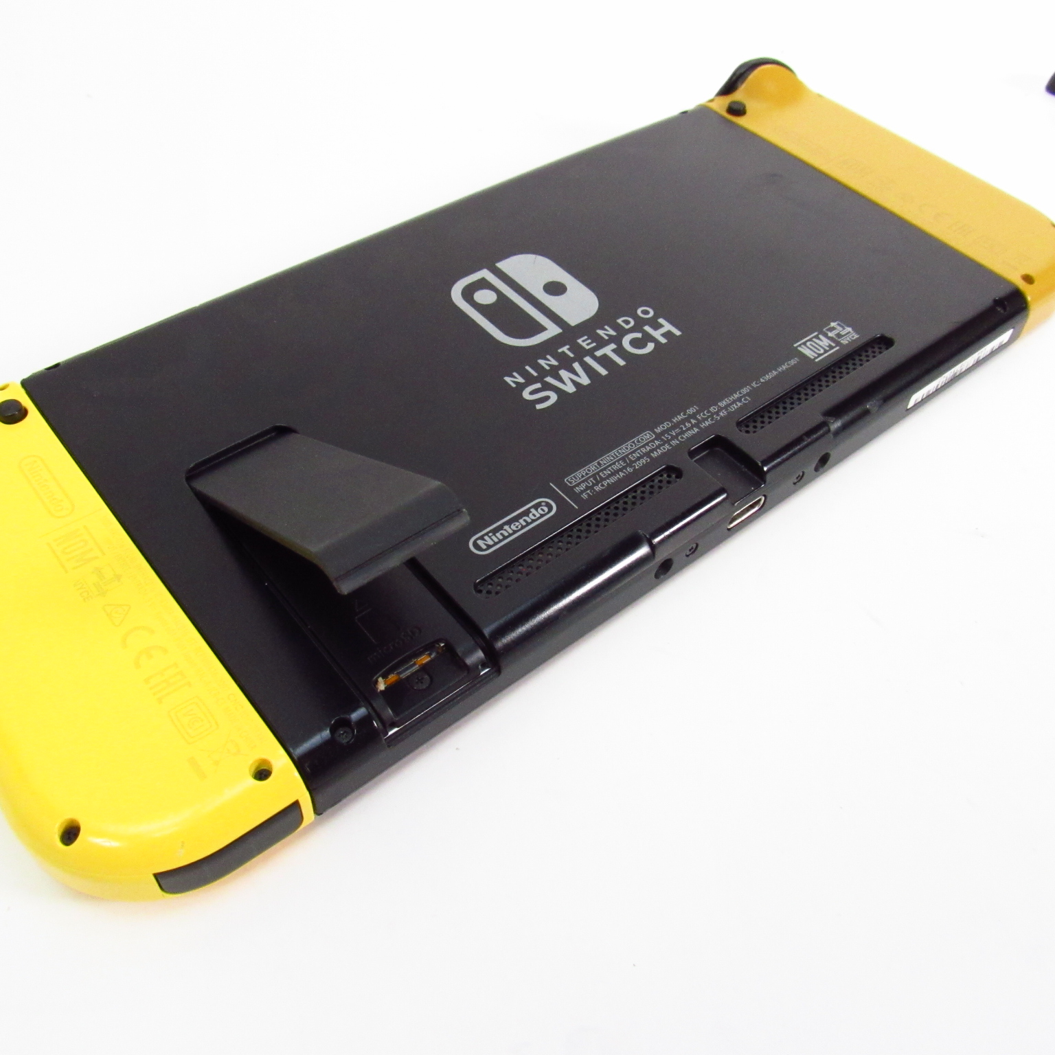 Nintendo Switch HAC-001 Lets Go Pokemon Pikachu Eevee Edition