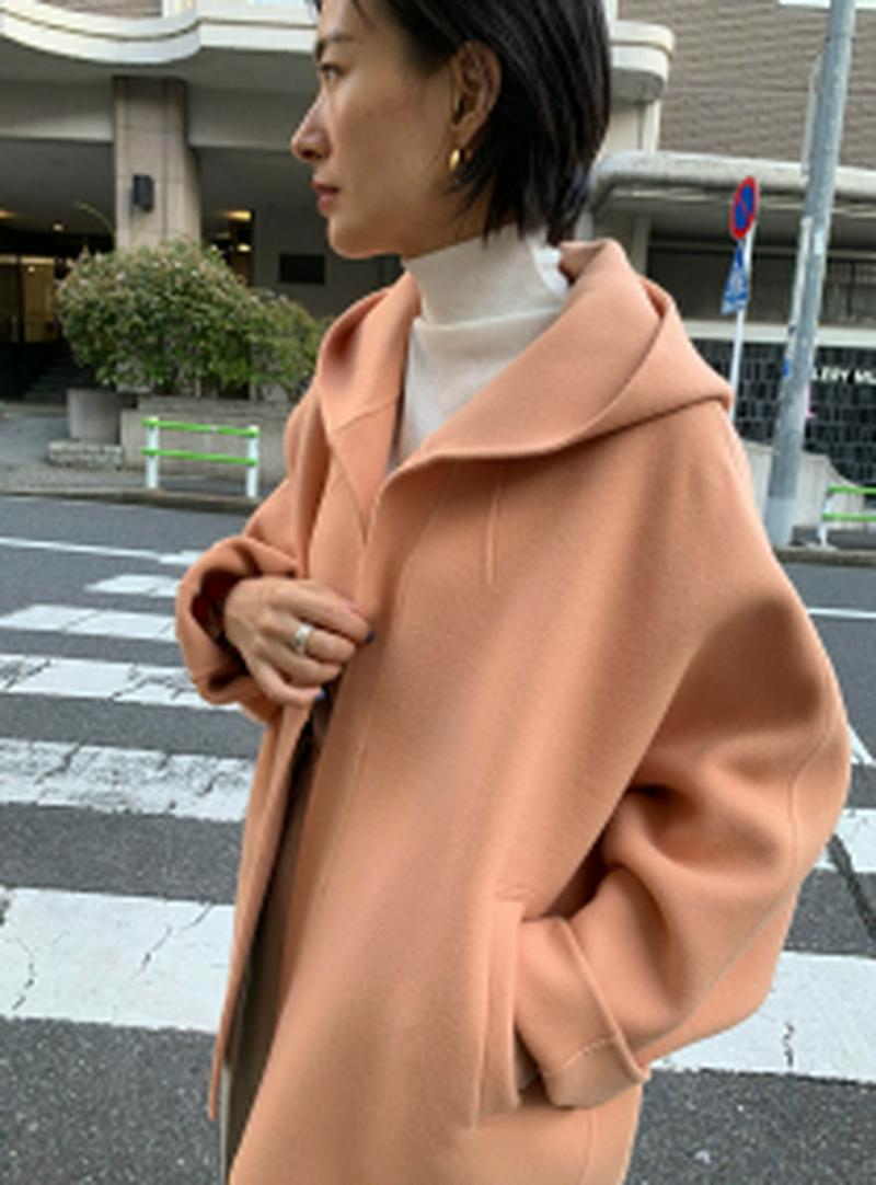 STUNNING LURE(スタニングルアー)の「ショートフーディーオーバー