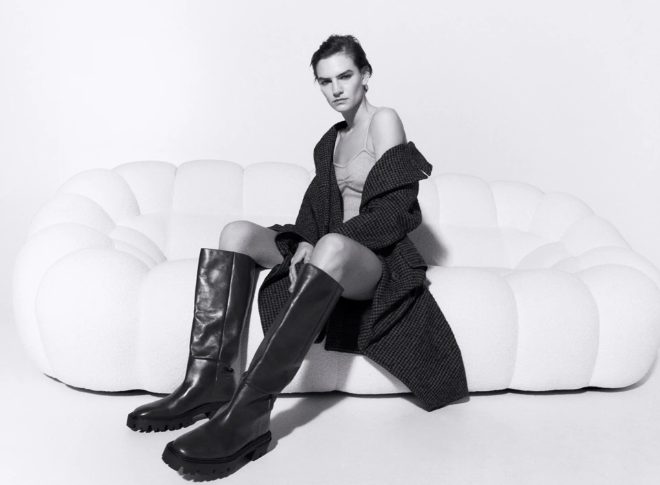 ZARA(ザラ)の「フラットニーハイリアルレザーブーツ」 - PARTE