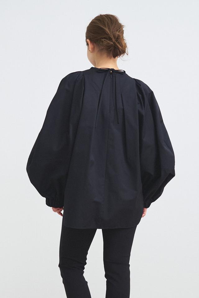yori(ヨリ)の「ビッグパフスリーブブラウス【2021AW】9月中旬発売予定