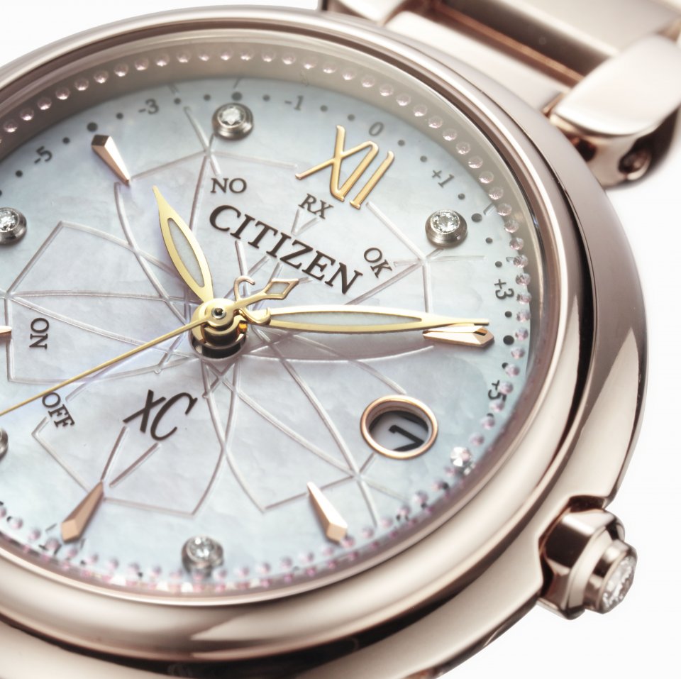 シチズン クロスシー』誕生25周年記念モデル発表～瑞々しく咲き誇る