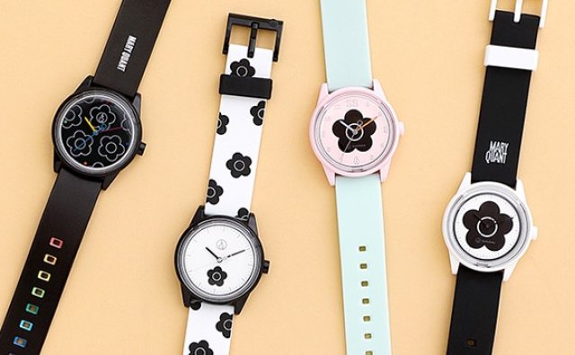 シチズンとANAのコラボ ウォッチ「CITIZEN ANA DIGI TEMP コックピット