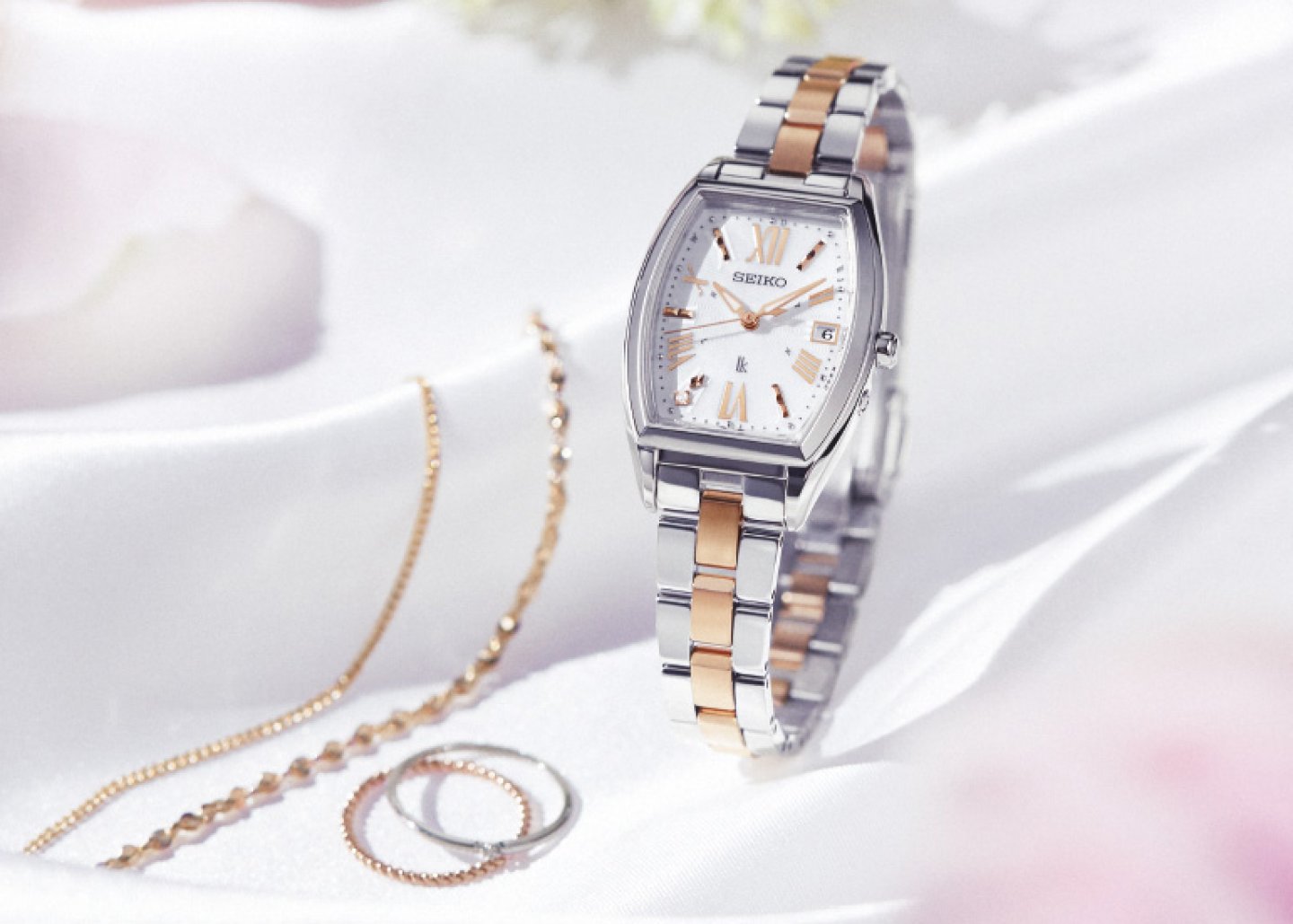 セイコー ルキア＞より、日本人女性の腕になじむスリムなシルエットと