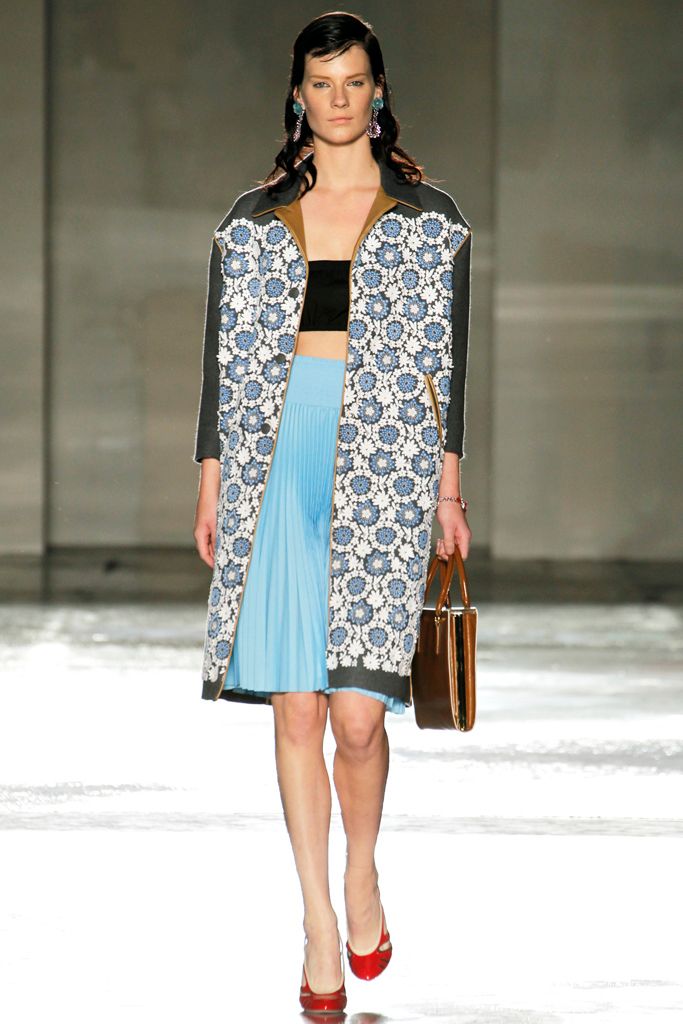 Prada Spring 2012 Ready-to-Wear Fashion Show | Vogue