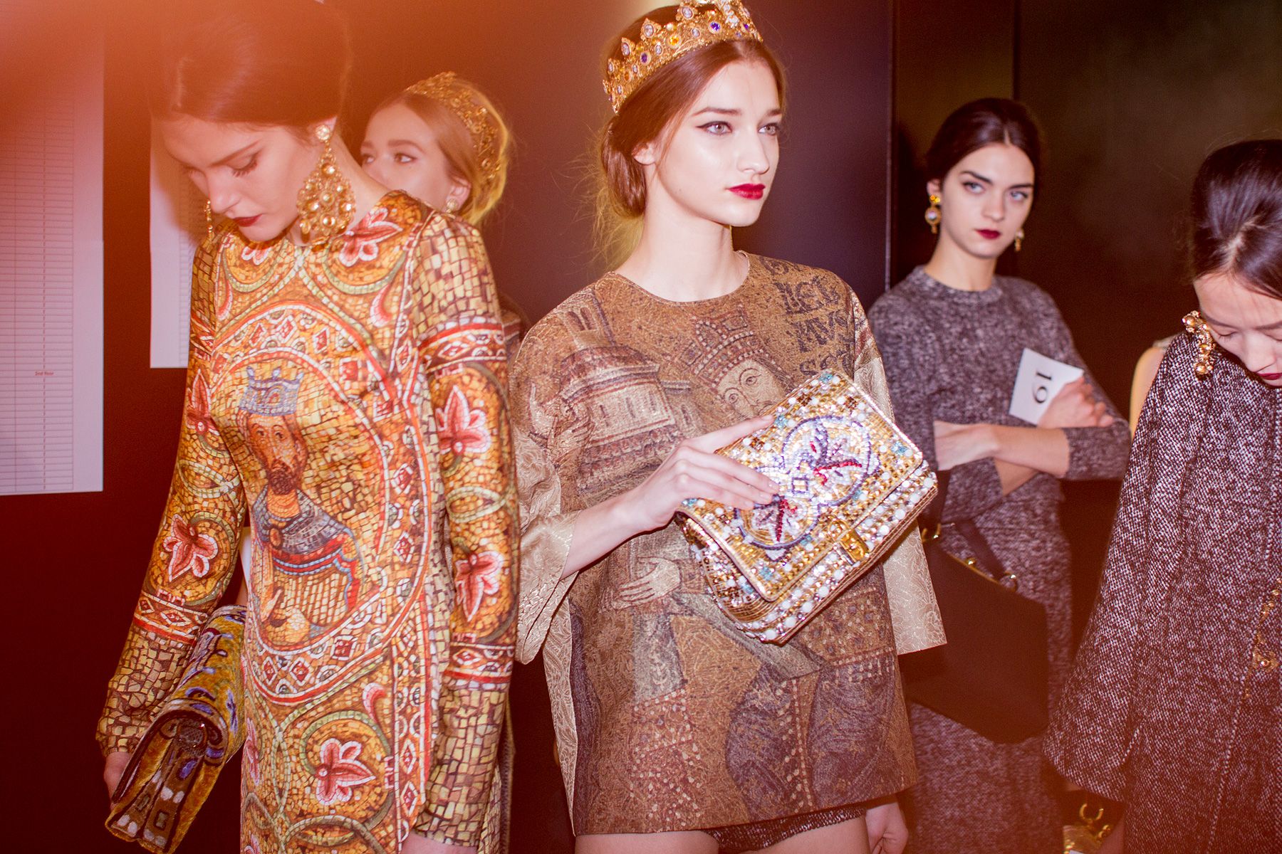 dolce-and-gabbana-rtw-fw2013-
