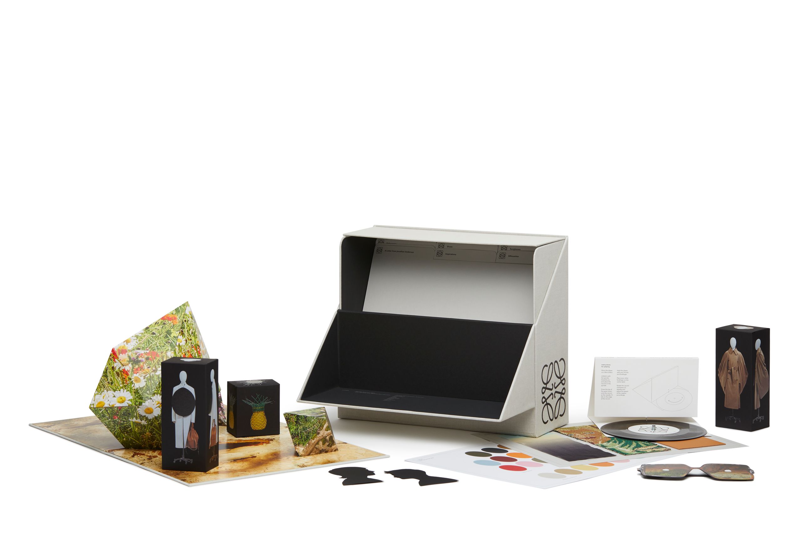 A Moment of Sharing': Jonathan Anderson Unpacks Loewe's Show-in-a