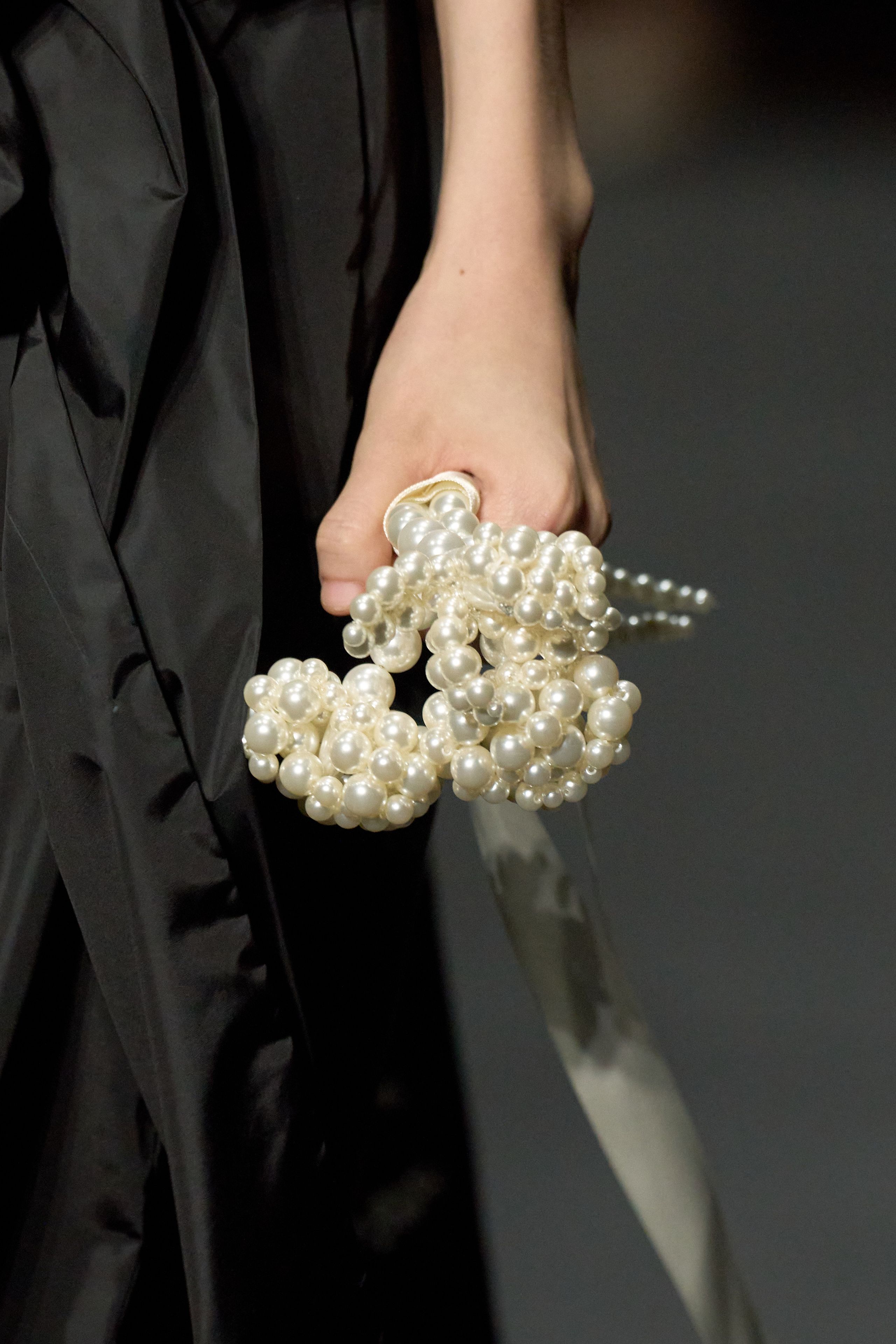 Simone Rocha Spring 2024 Ready-to-Wear Fashion Show | Vogue