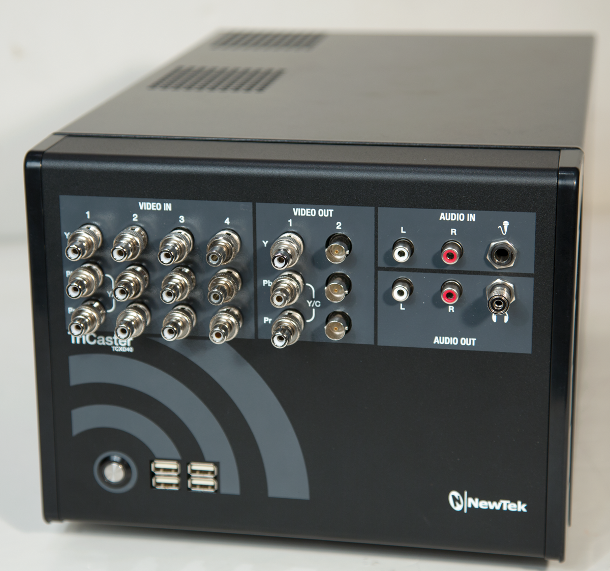 TriCaster 40 Review - Videomaker