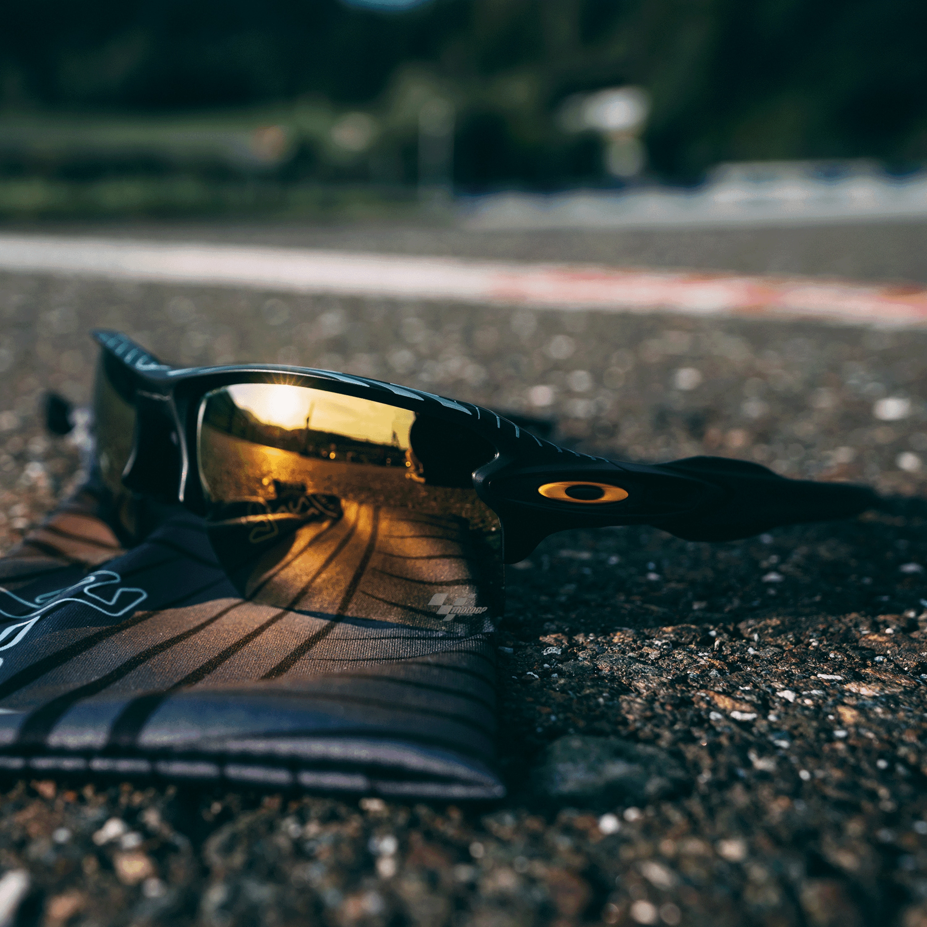 Flak 2.0 XL MotoGP™ Valencia Limited Edition Prizm 24K Polarized