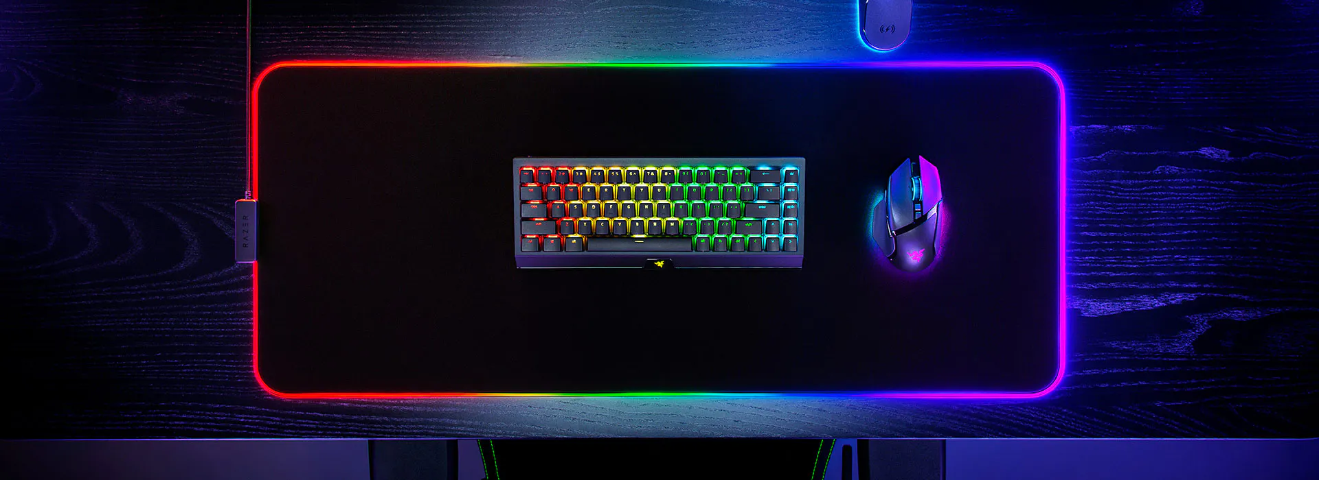 Hybrid Mouse Mat with Chroma RGB - Razer Strider Chroma | Razer