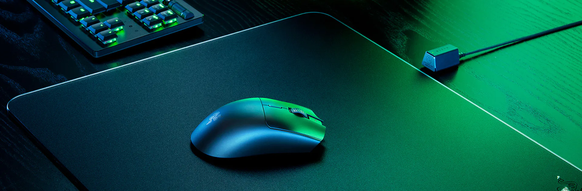 Esports Pro Wireless Gaming Mouse: Razer Viper V3 HyperSpeed