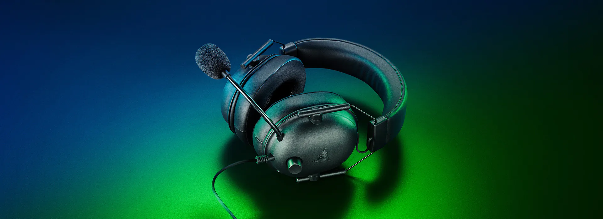 Xbox 公式ライセンス取得のゲーミングヘッドセット - Razer BlackShark