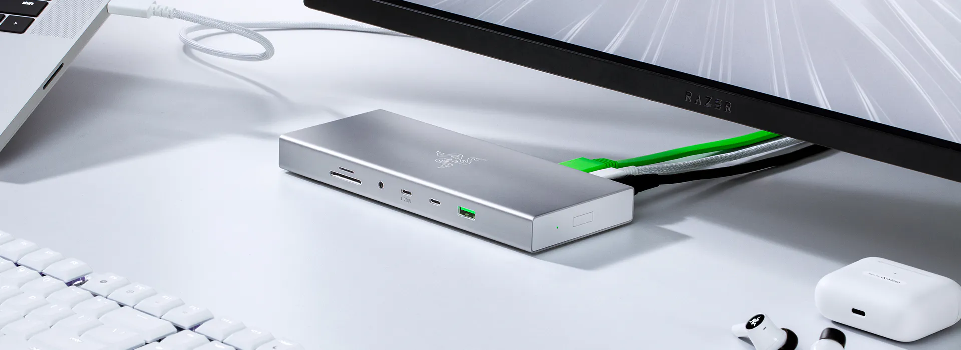USB 4 Dock - シームレスなデュアルディスプレイセットアップ | Razer 日本