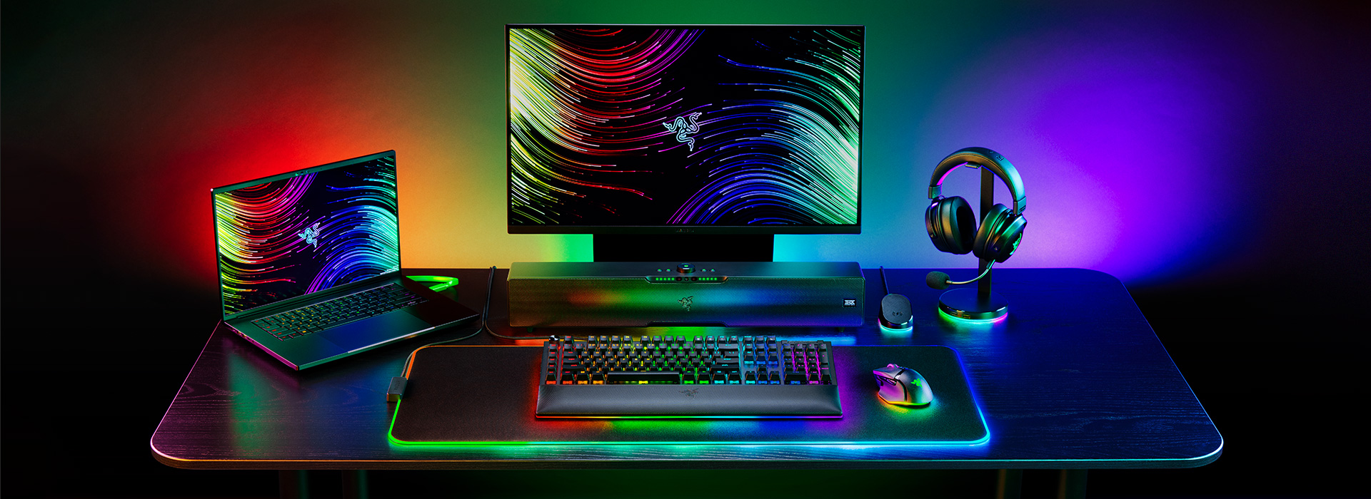 Headset Stand USB Hub - Razer Base Station V2 Chroma | Razer Canada