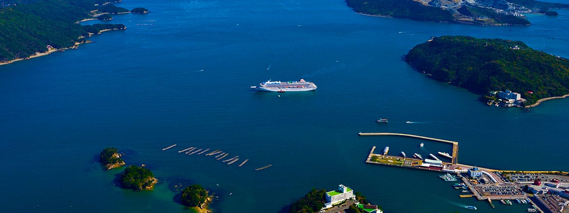 秋の休日 鳥羽・伊豆諸島周遊クルーズ - 飛鳥Ⅱ・飛鳥Ⅲ公式クルーズ