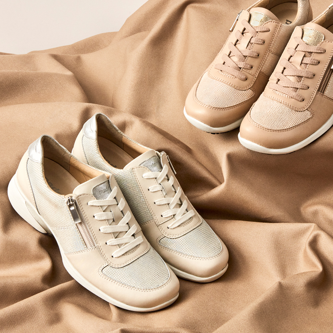 PEDALA SNEAKER SERIES - ASICS WALKING JOURNAL