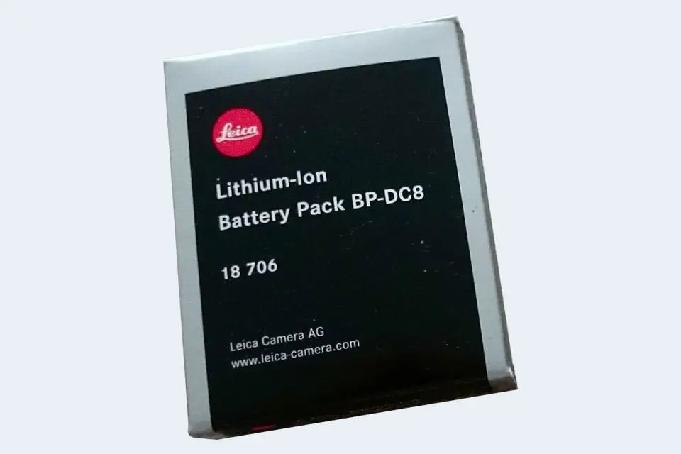 Leica X2 battery: what are the options?