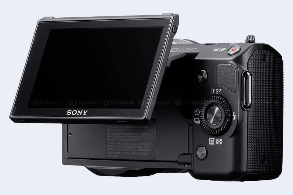 Sony NEX-5: is the screen flexible?