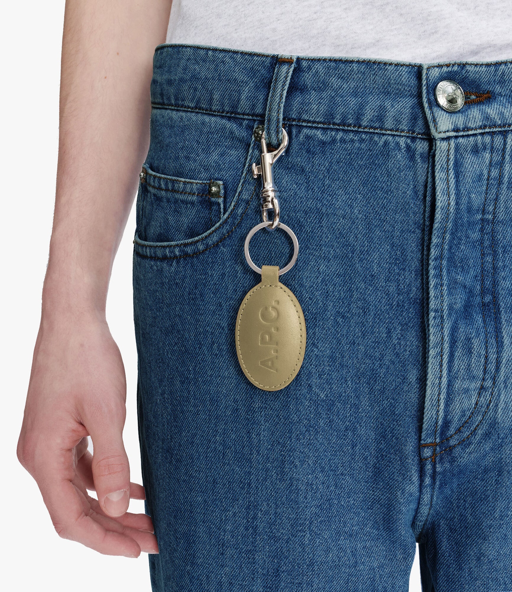 Osaka キーリング｜レザーグッズ｜A.P.C. | アーペーセー日本公式