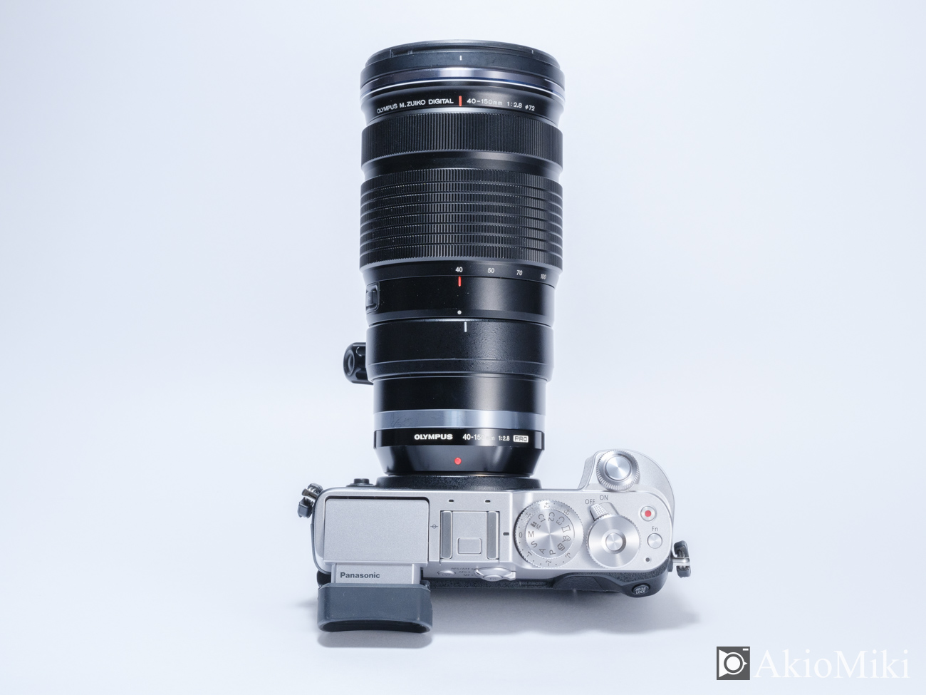 デザインと機能が両立したミラーレスカメラ「Panasonic LUMIX GX8」を