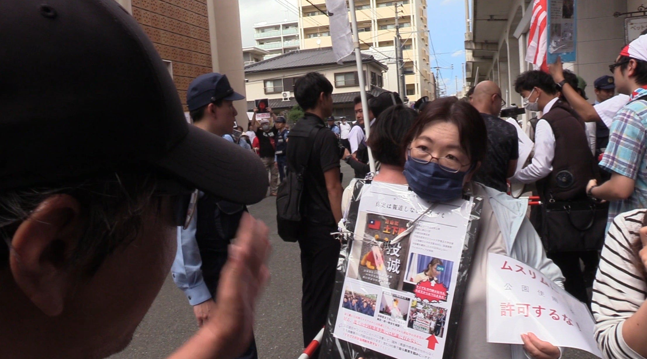 イスラム教徒へのヘイト街宣が“福岡の三大祭”で…「祭礼汚す愚行」批判