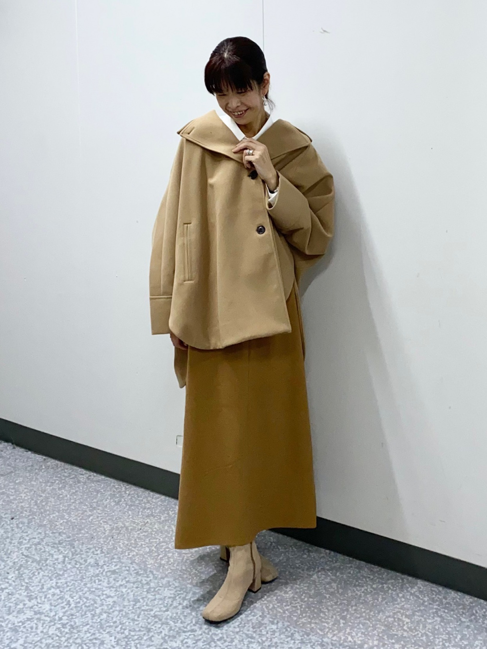 コージーメルトンケープコートZ+E、ドルマンスリーブシャツ(25年秋冬