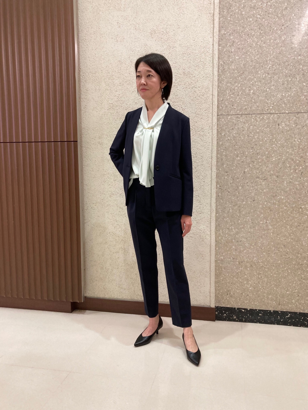 2024年モデル ウォームリザーブカラーレスジャケット、テーパード