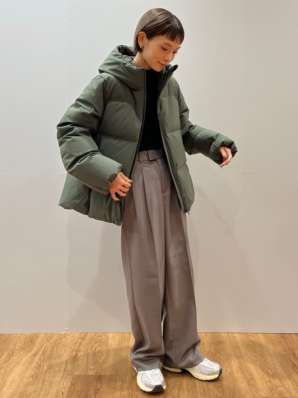 シームレスダウンパーカ/3Dカット」の着用コーディネート| ユニクロ公式