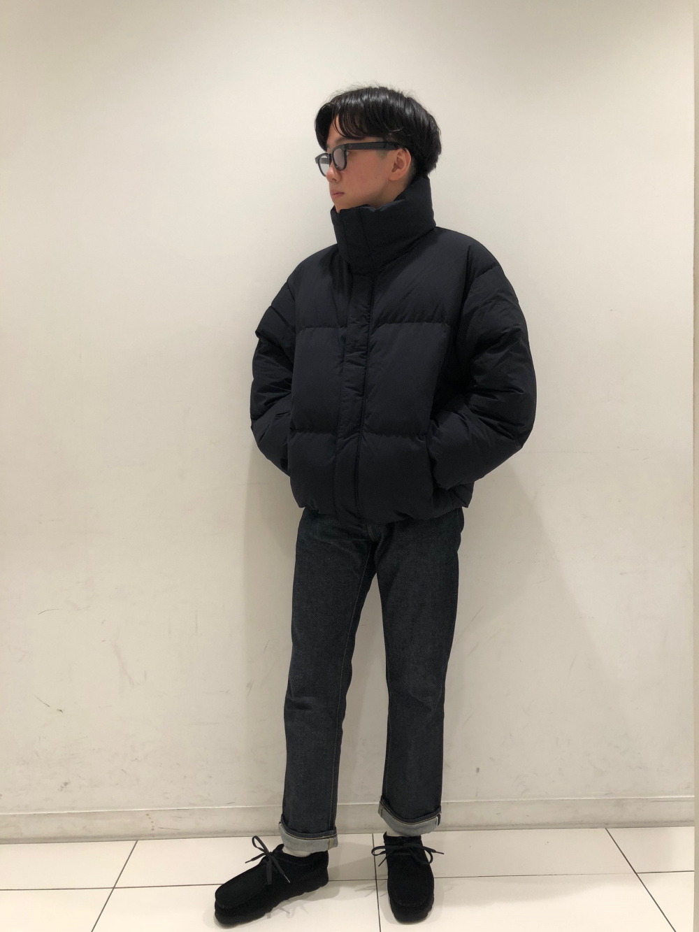 パデッドボリュームジャケット、レギュラーフィットジーンズ