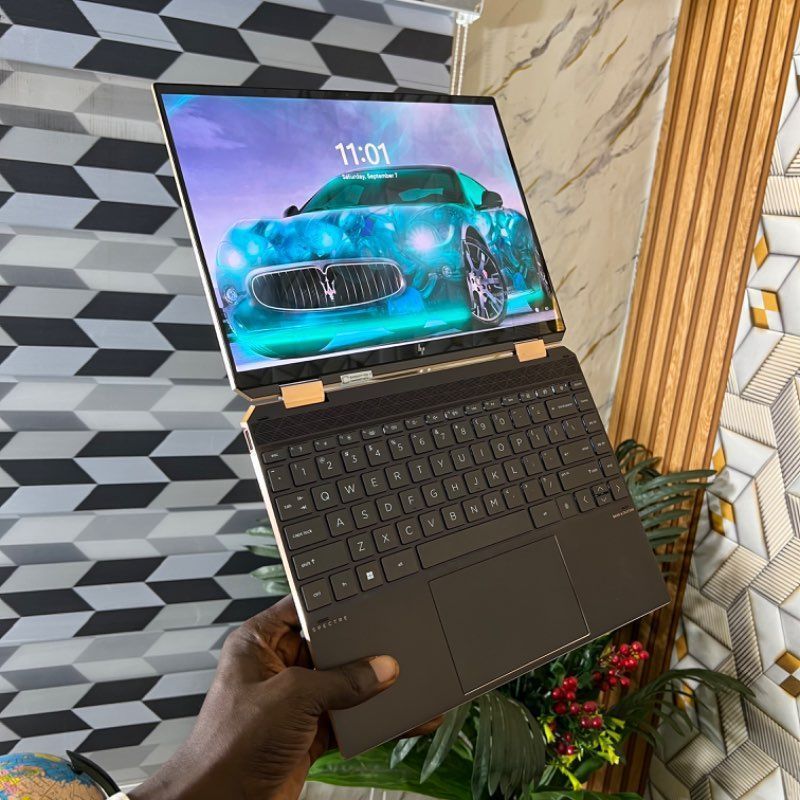 HP Spectre x360 Convertible 14-ea0xxx | Intel Core i7 (8CPUs @2.8