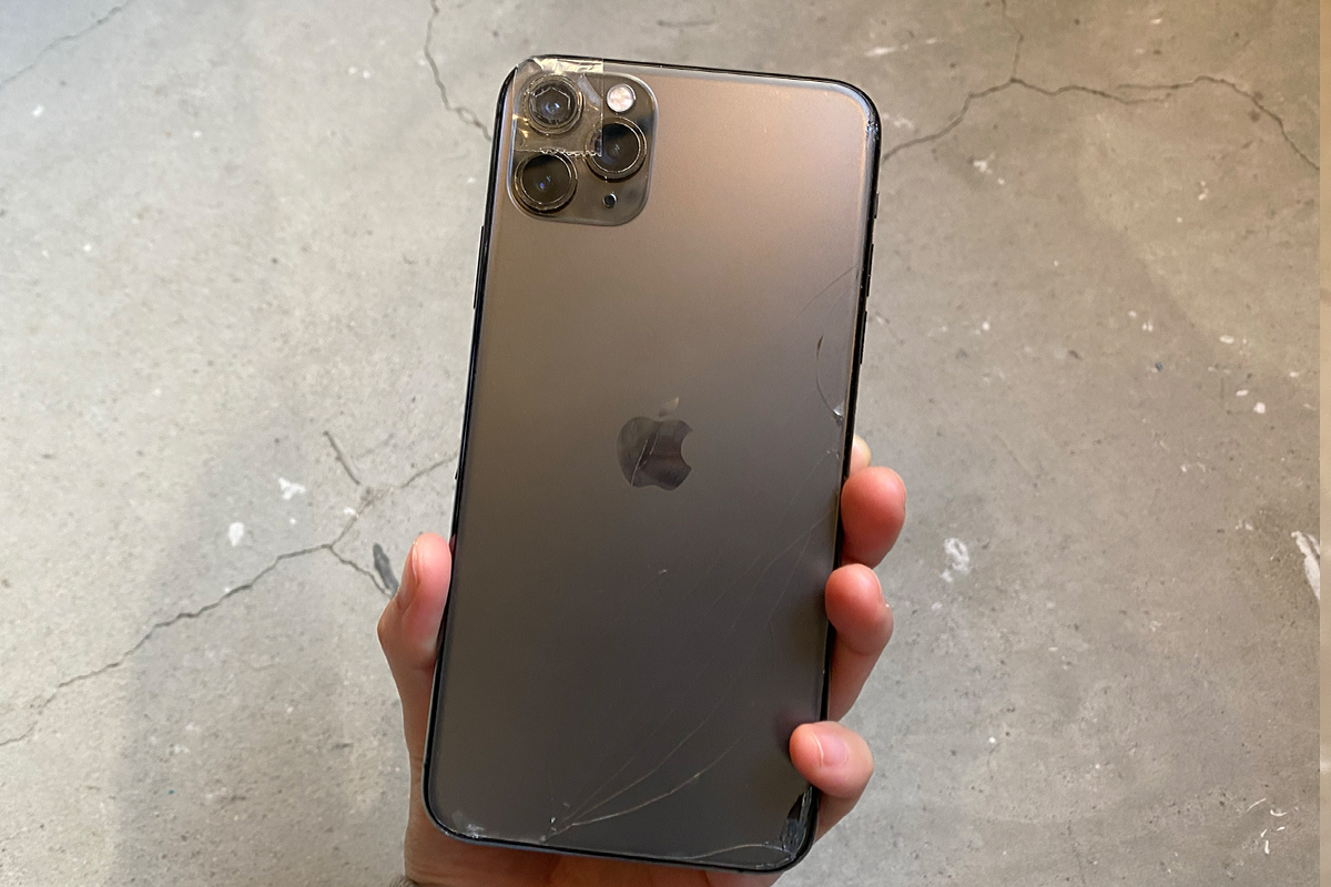 低価格！iPhone 11 Pro カメラレンズ背面ガラス割れ修理 | APPLEMAC