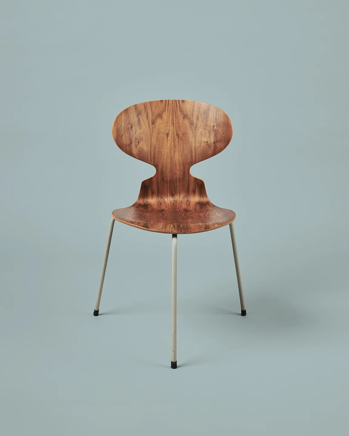 Society Table - Arne Jacobsen