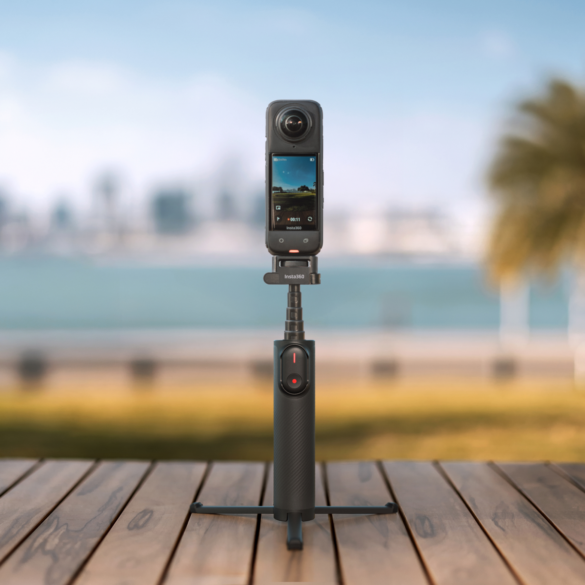 Insta360 折りたたみ式内蔵三脚付き自撮り棒リモコンキット（1/4インチ