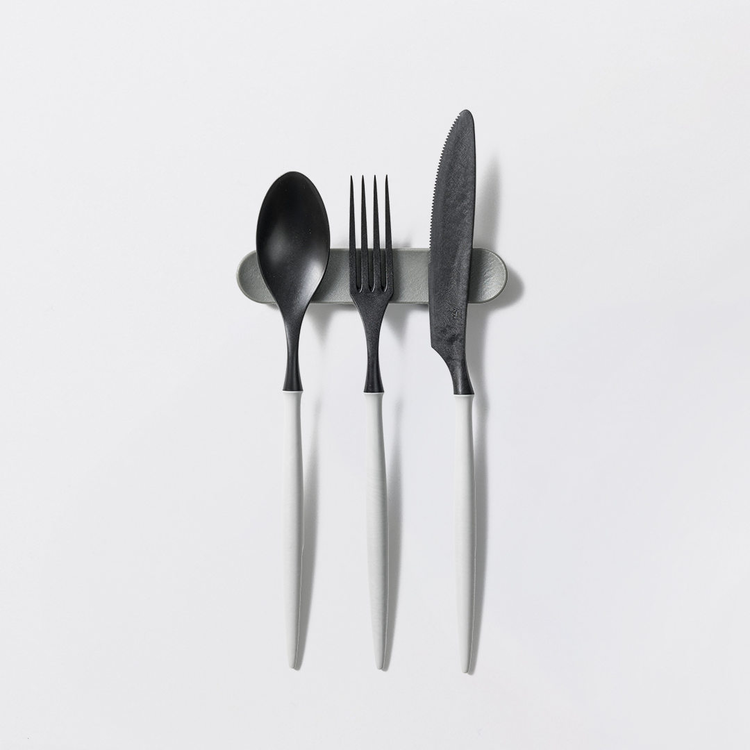 落としても割れない「カトラリーレスト」