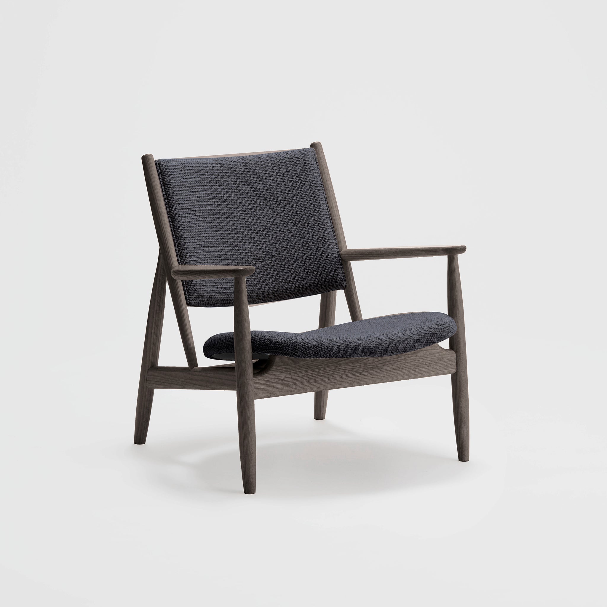 サミット ラウンジ チェア（スモーク） – ARIAKE | アリアケ