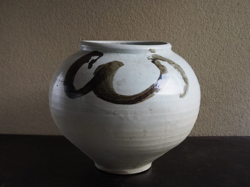 マ*サ様 李朝鉄絵 小壺 時代物 骨董 朝鮮美術 李朝鉄絵 小壺 時代物