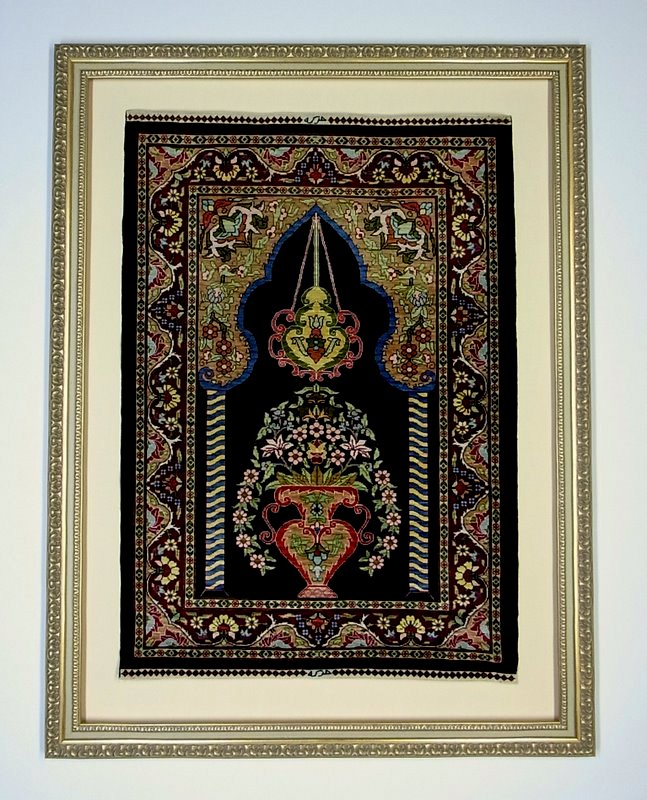 絨毯・タペストリーはこのように額装してます。｜アートおおがき