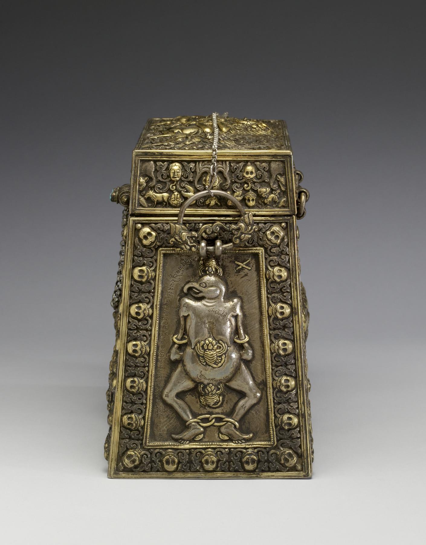 Ritual Box, 18th century. Gift of John and Berthe Ford, 2007