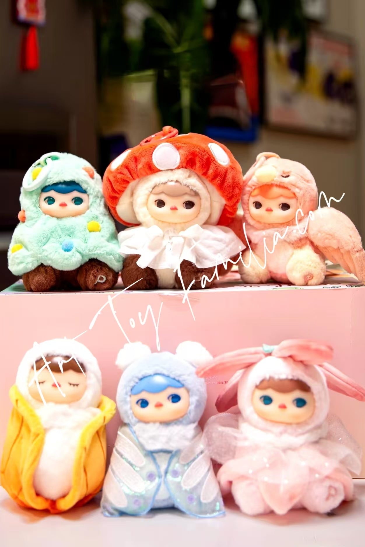 Pucky Forest Party Vinyl Plush Pendant Series | POP MART – Art Toy