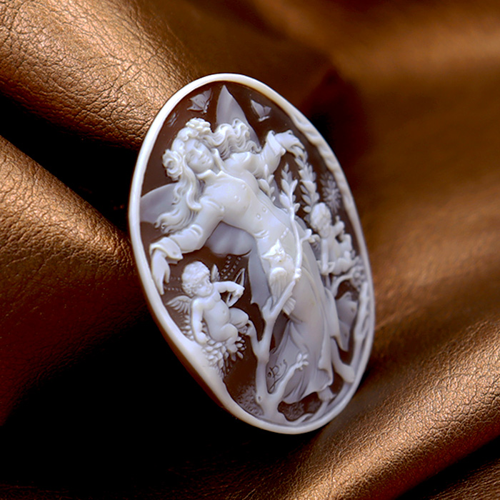 カメオ専門店アートフェリーチェ オリス氏彫刻の妖精のカメオ作品の