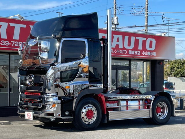 日野 17プロフィア ヘッド 内装生地張り ステンレス多数 メッキパーツ