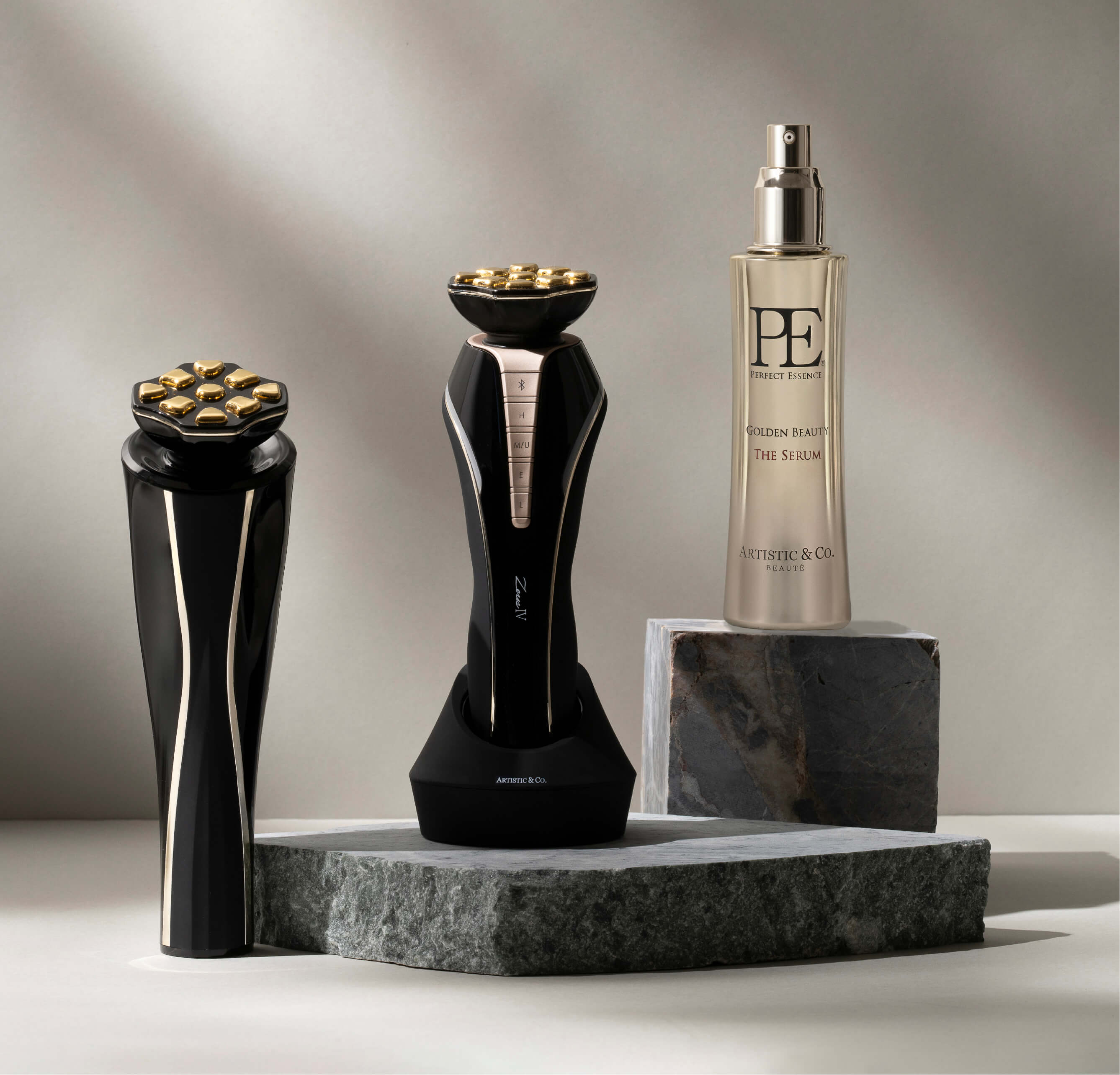 ESSENCE | ARTISTIC&CO BEAUTE | 美容機器メーカー/コスメ