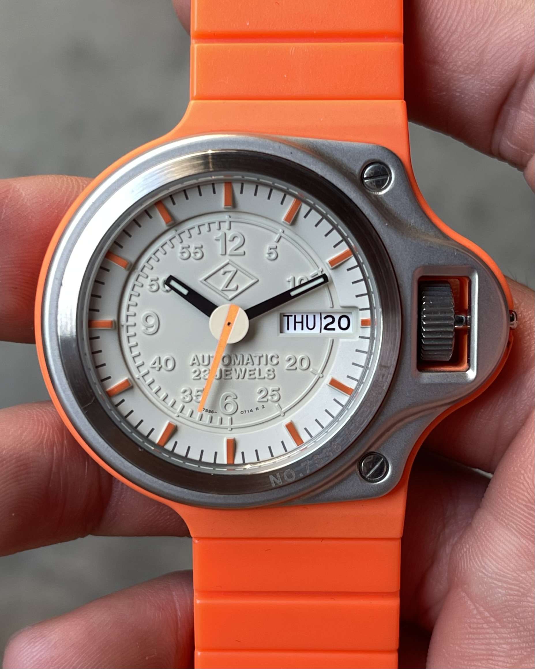 CABANE de ZUCCa DASHBOARD AUTOMATIC VINTAGE WATCH | Artizen Store