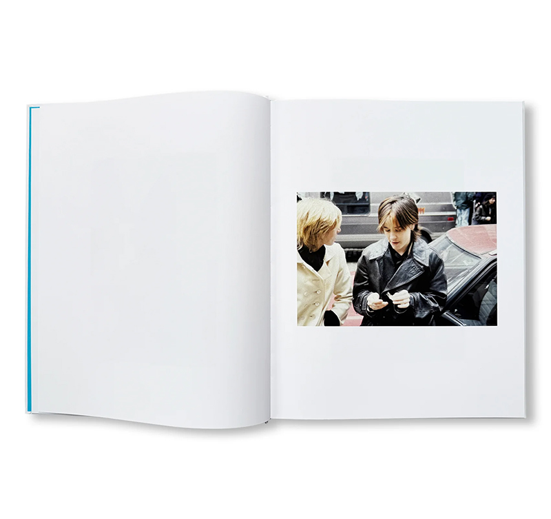 X-GIRL SHOW / Angela Hill ON READING Online Shop